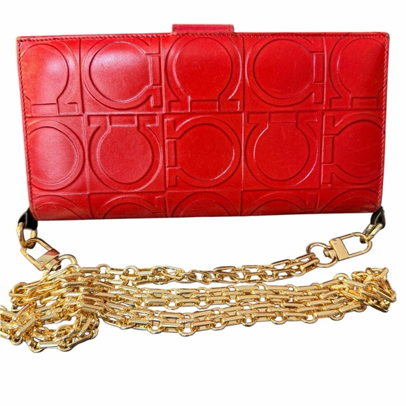 Ferragamo Gancini Embossed Red Long Wallet W/Unbranded Chain Insert (A352) - Picture 2 of 11